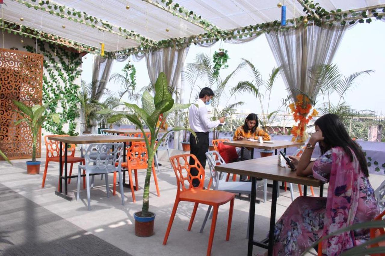 Hotel Grand Circle Inn Dhaka Zewnętrze zdjęcie